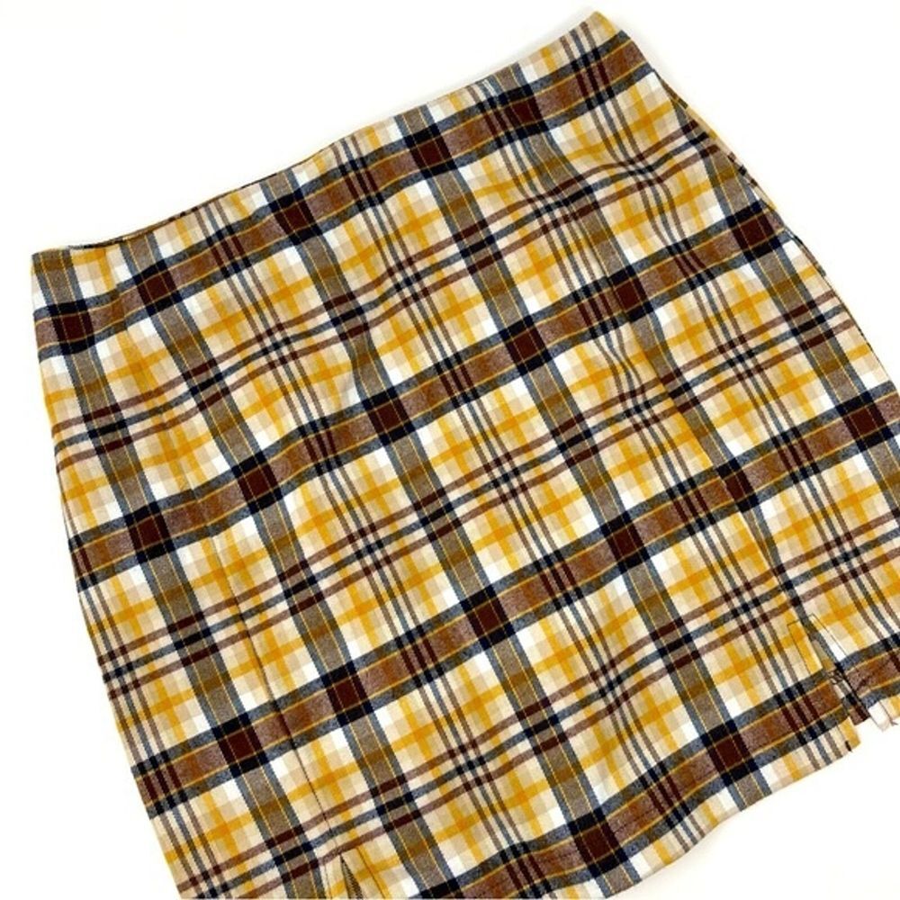 Love on a Hanger Yellow and Brown Plaid Mini Skirt Front Slits‎ Junior's Size 9